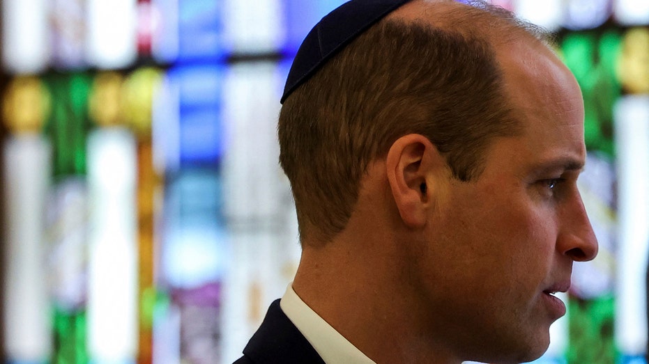 Prince William denounces antisemitism amid soaring rates of abuse at London synagogue
